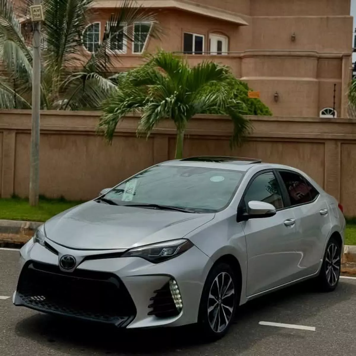 Toyota Corolla   - 2019