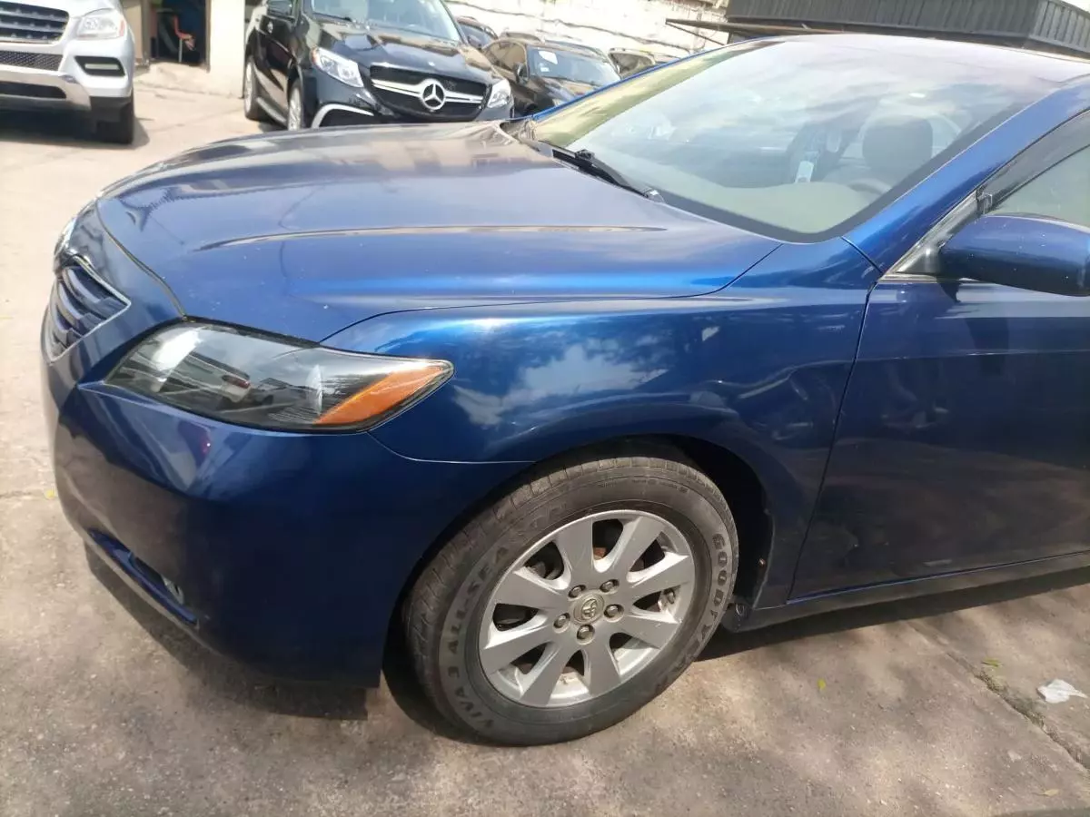 Toyota Camry - 2007