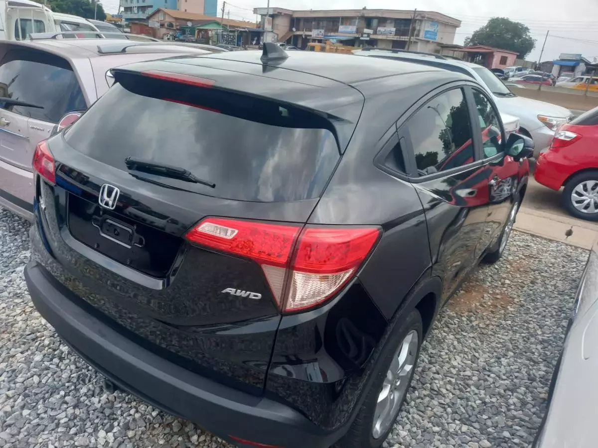 Honda HR-V   - 2017