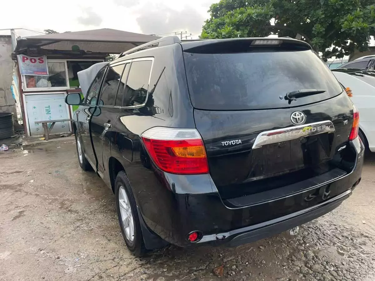 Toyota Highlander   - 2008