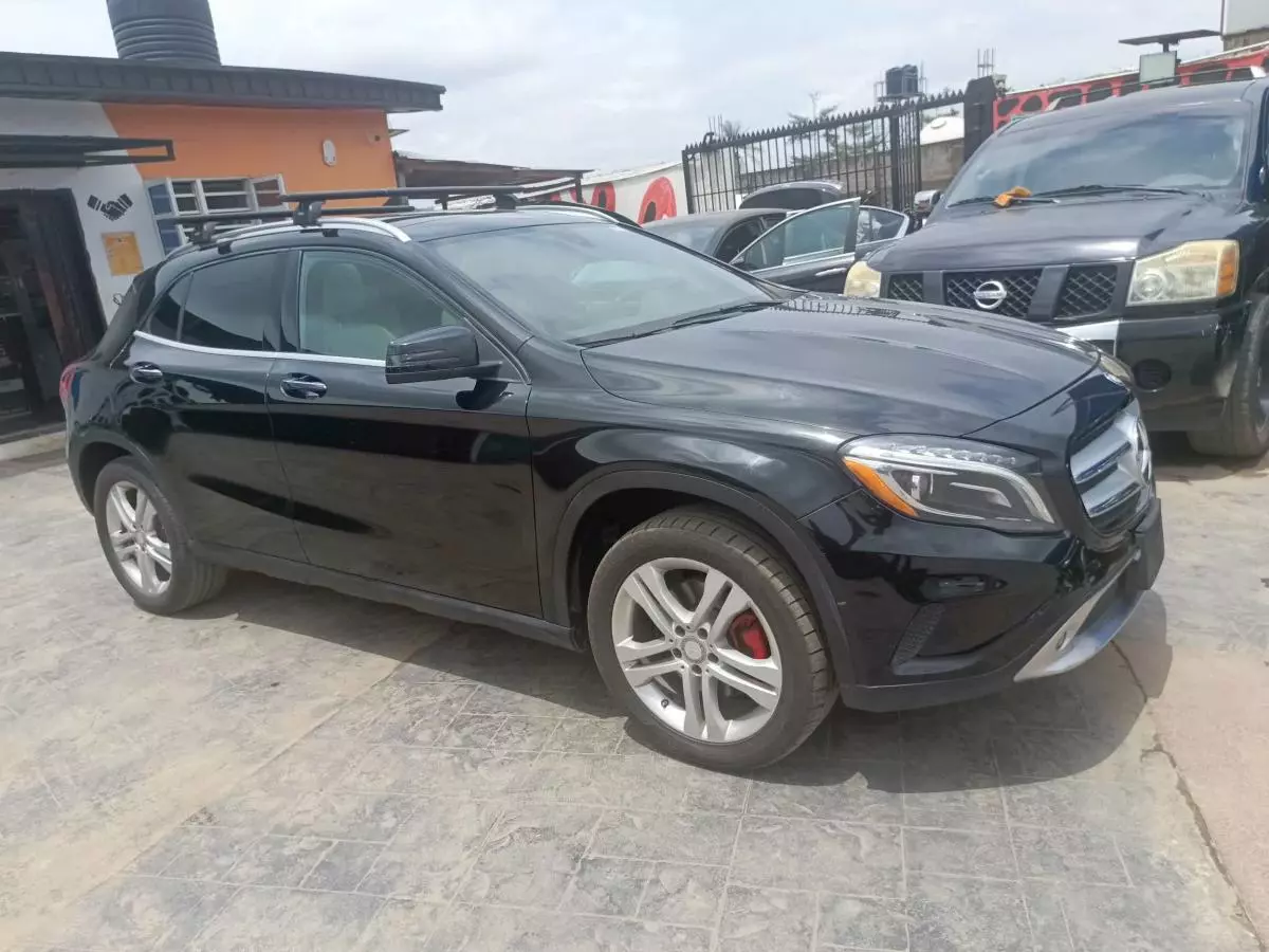 Mercedes-Benz GLA 250   - 2016