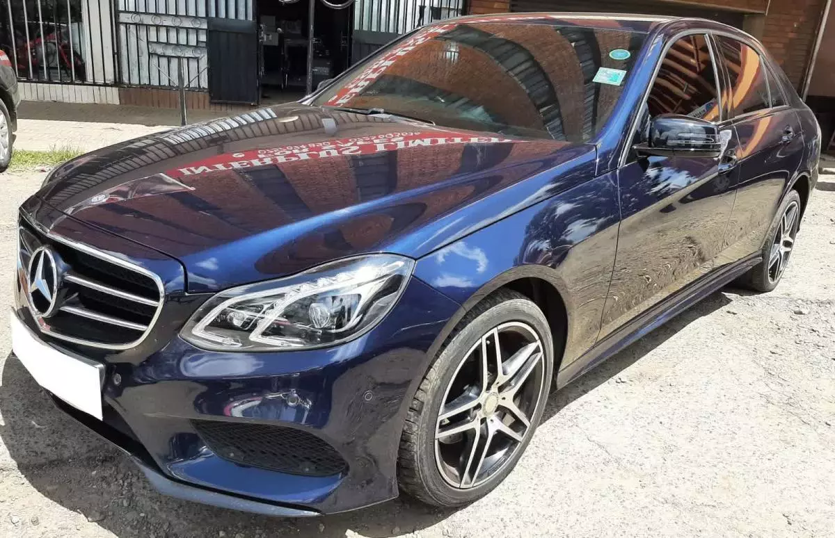 Mercedes-Benz E 220 - 2016