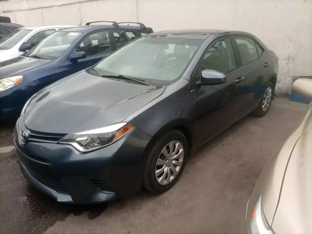 Toyota Corolla   - 2016