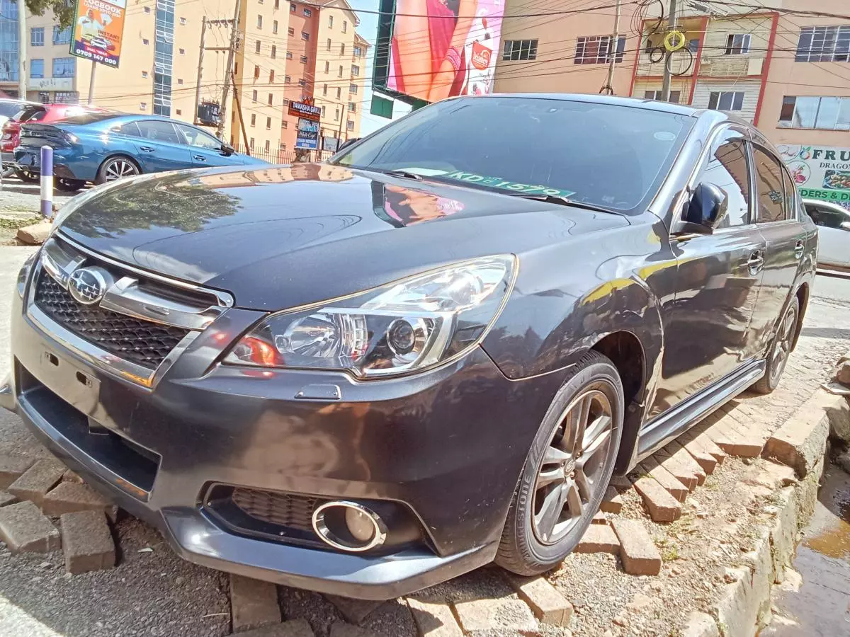 Subaru Legacy   - 2014