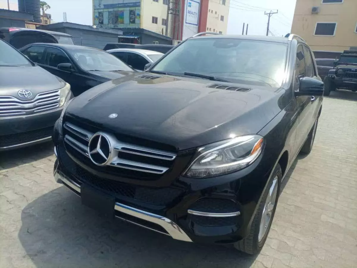 Mercedes-Benz GLE 350 - 2016