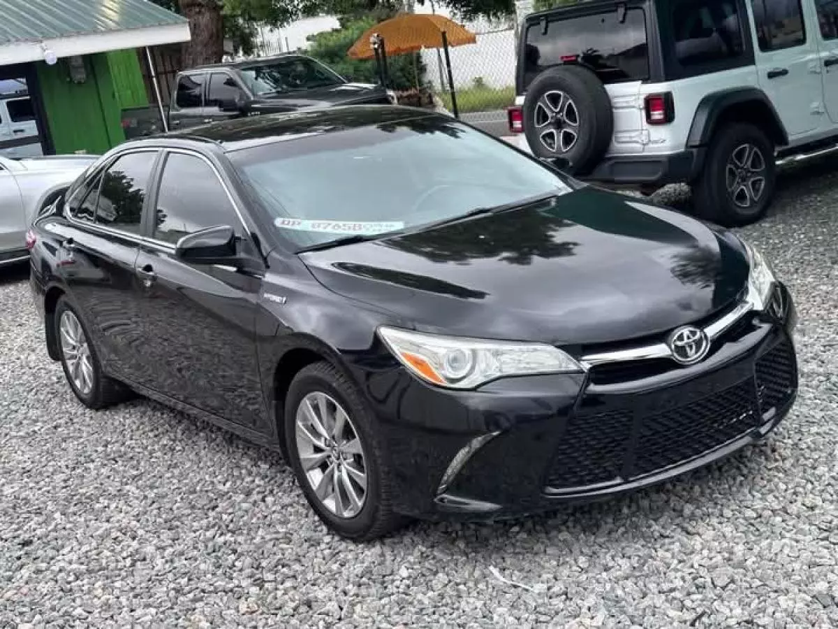 Toyota Camry   - 2015