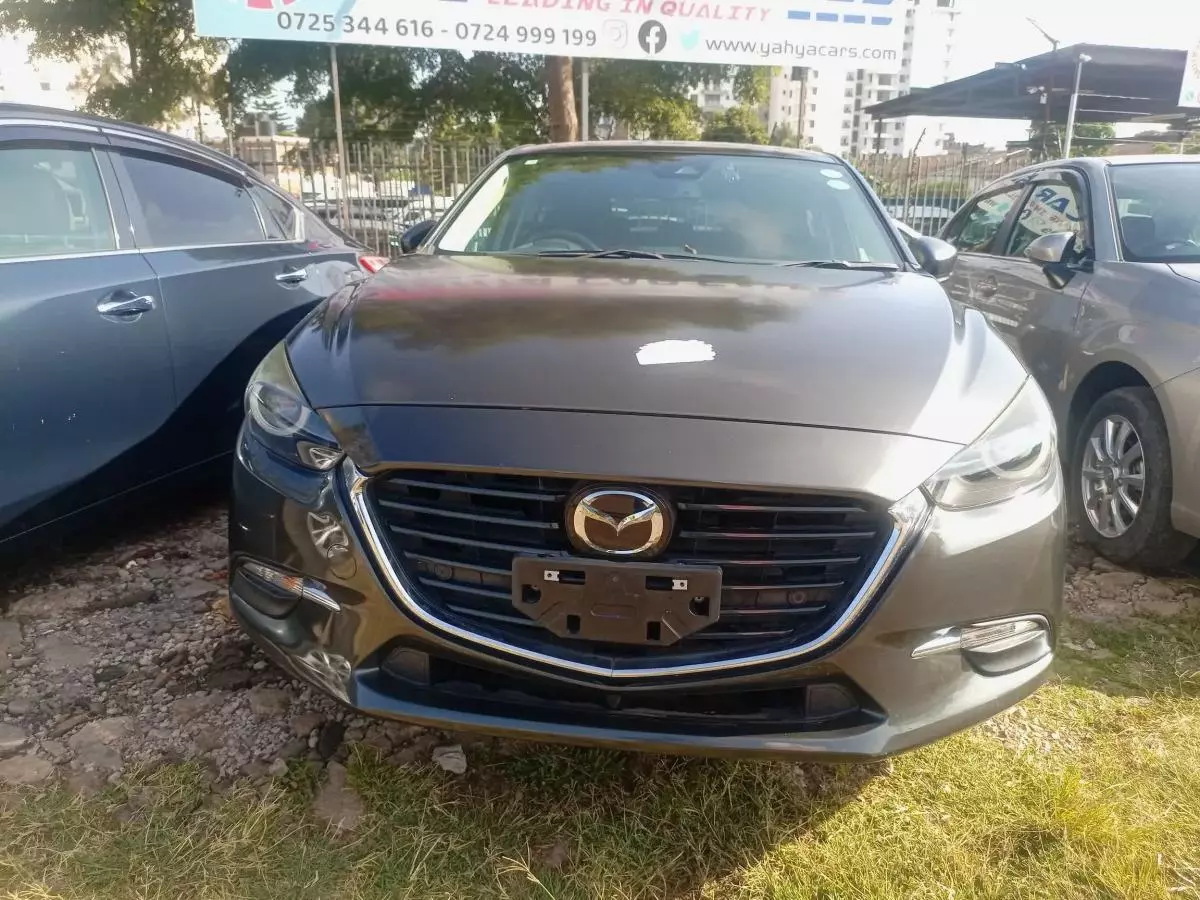 Mazda Axela    - 2019
