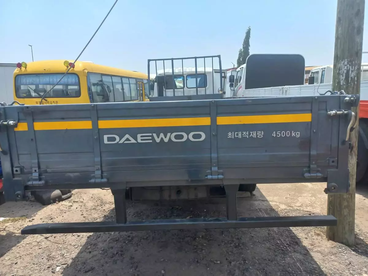 Daewoo Novus - 2000