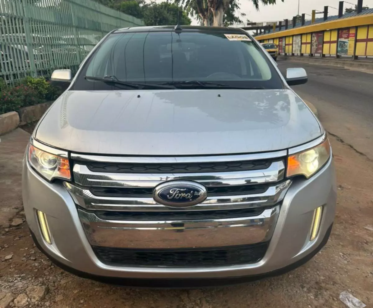 Ford Edge   - 2011