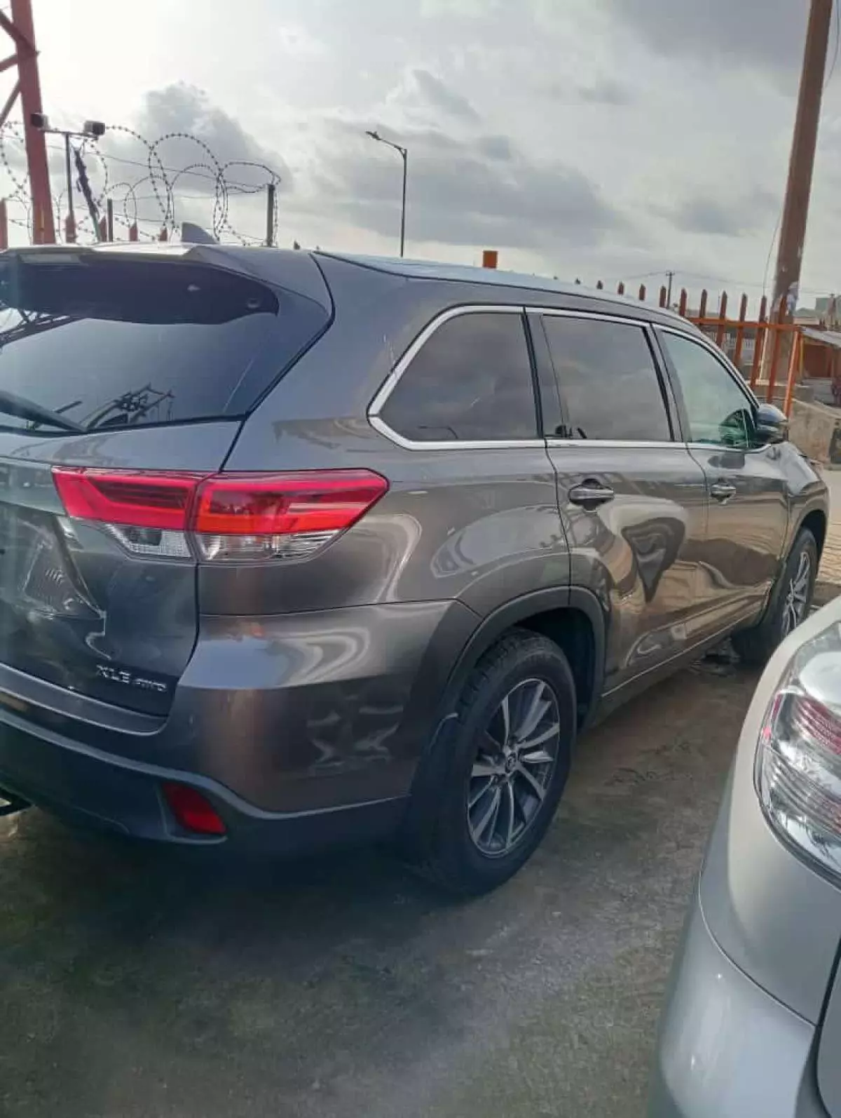 Toyota Highlander   - 2018