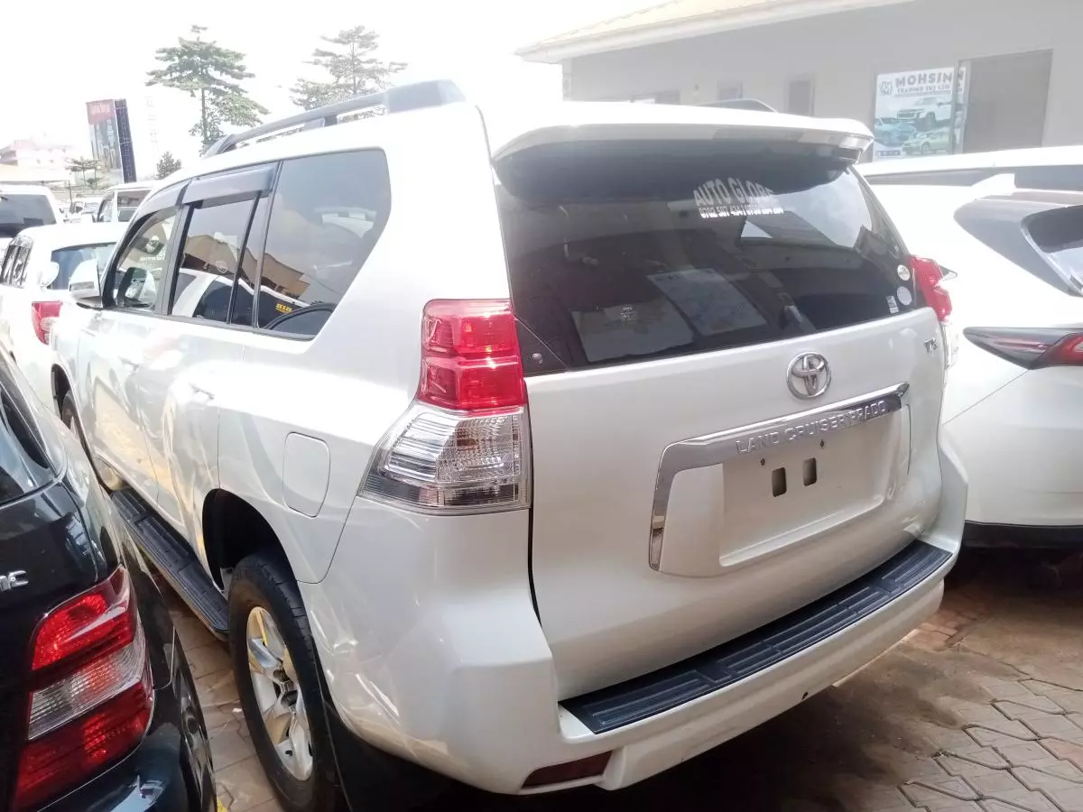 Toyota Landcruiser Prado   - 2018