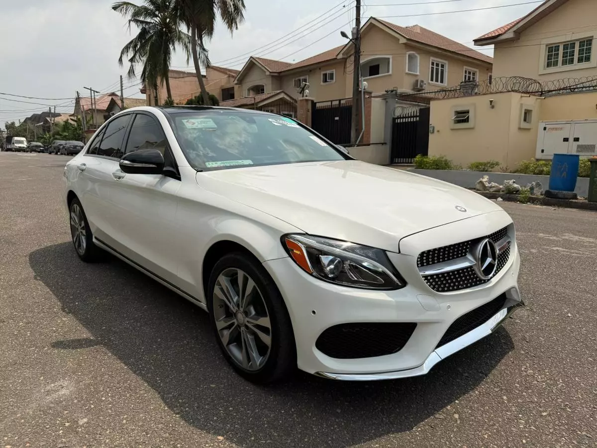 Mercedes-Benz C 300   - 2015