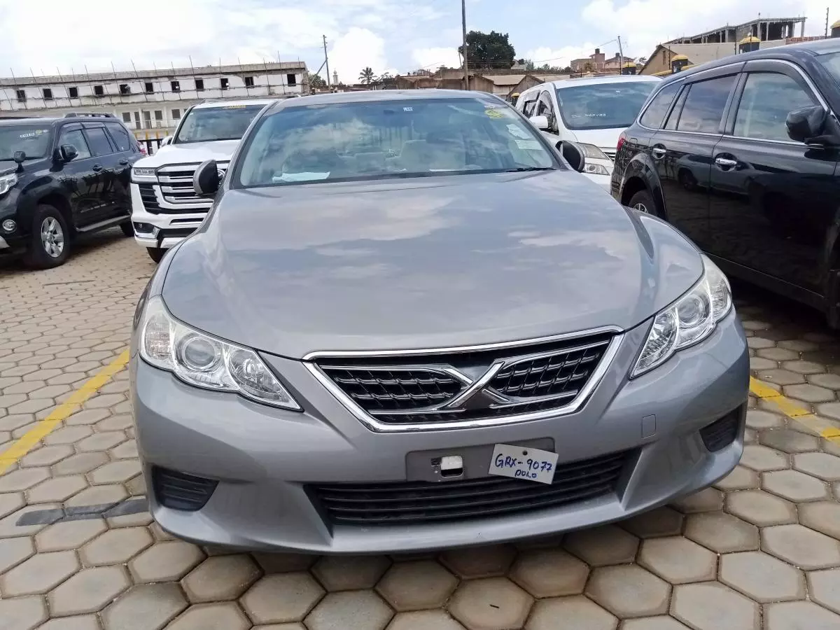 Toyota Mark X   - 2011