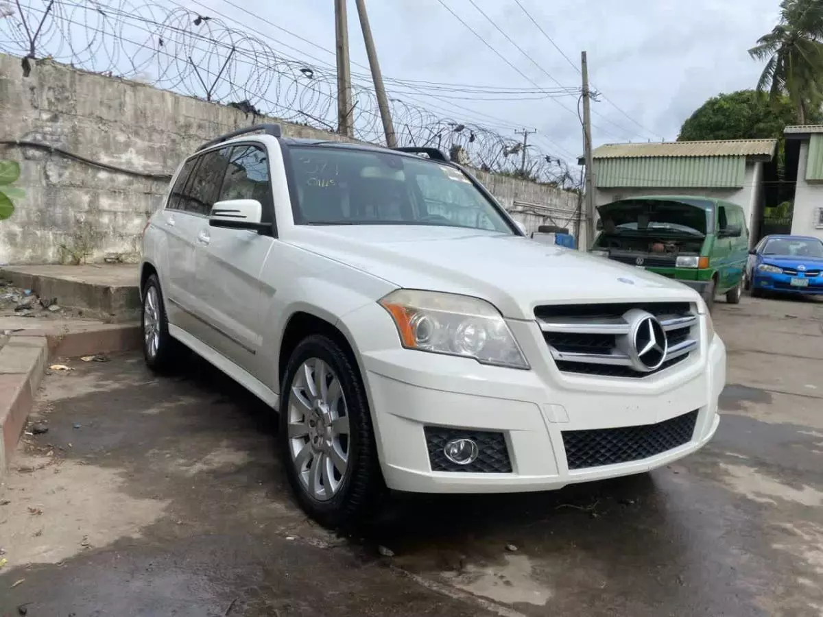 Mercedes-Benz GLK 350   - 2012