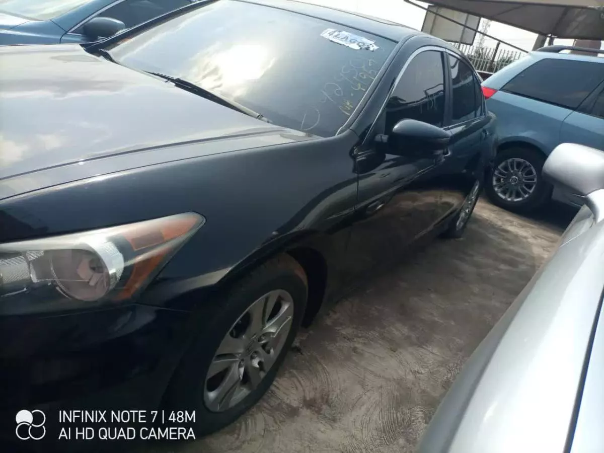Honda Accord - 2012