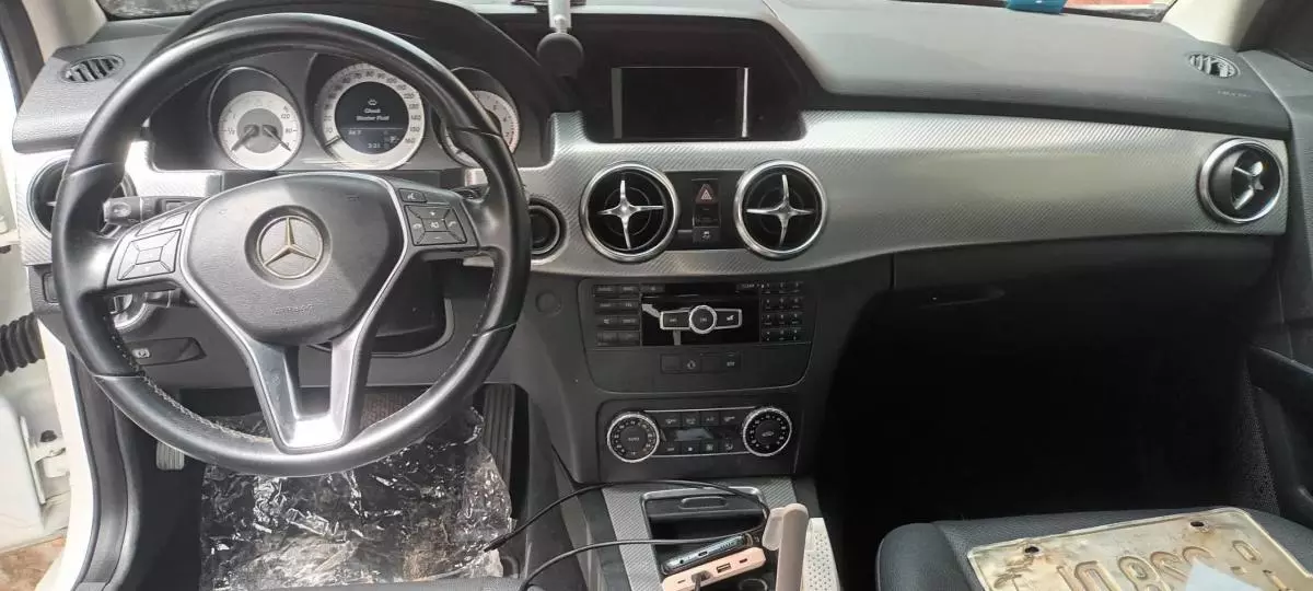 Mercedes-Benz GLK 350   - 2014