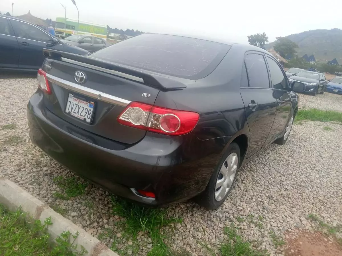 Toyota Corolla   - 2011