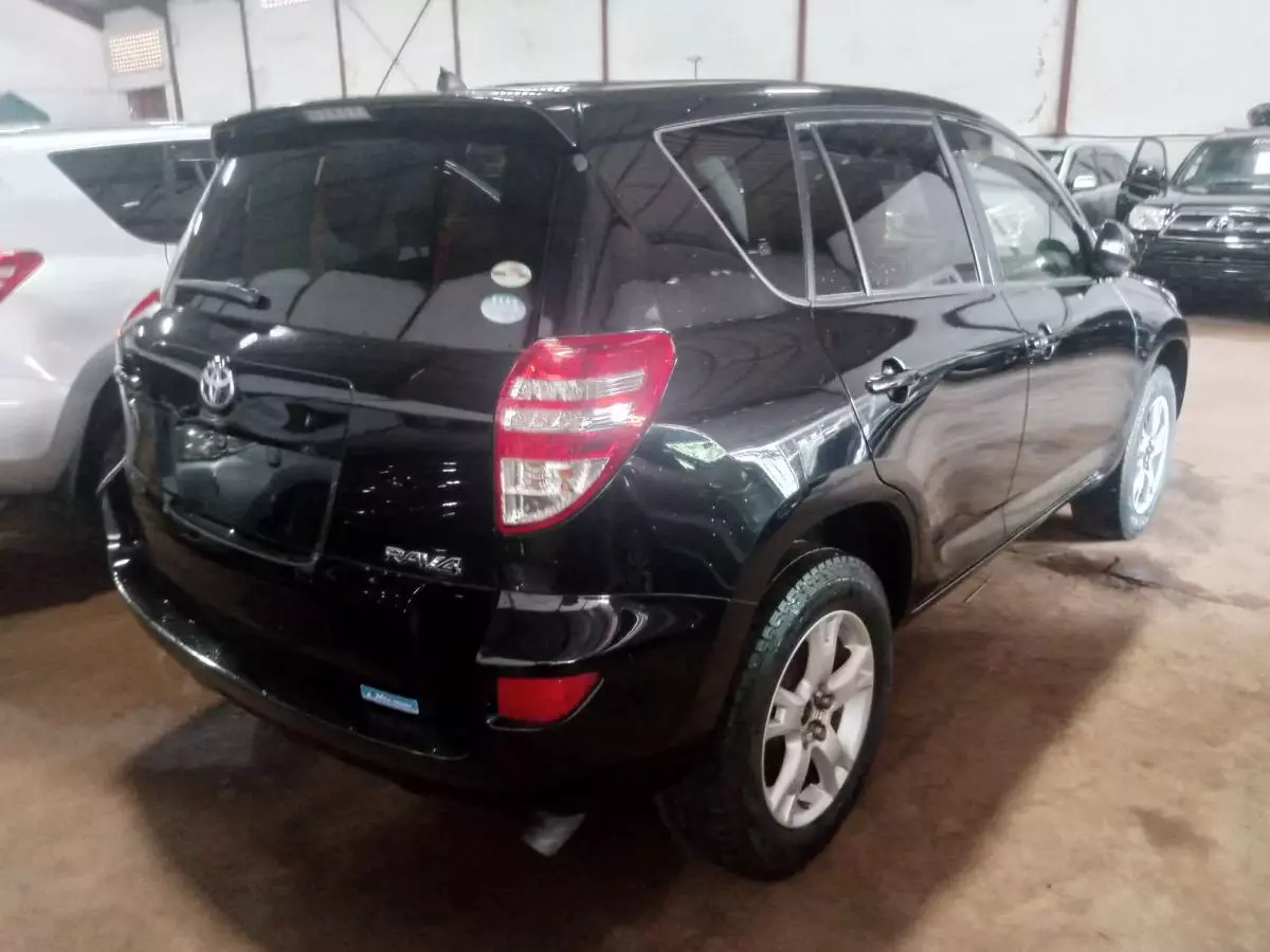 Toyota RAV 4   - 2009