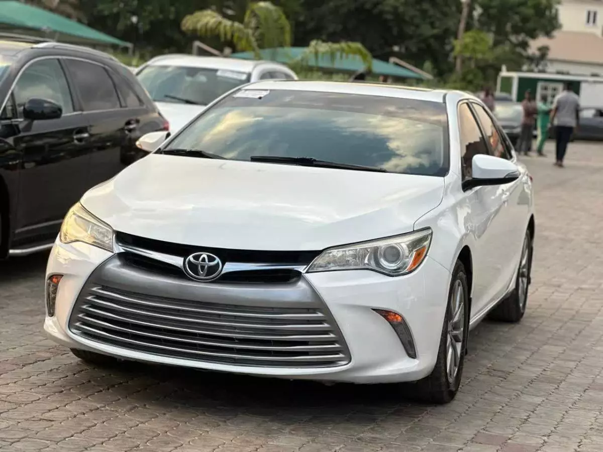 Toyota Camry   - 2015