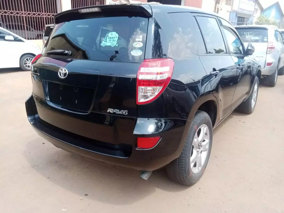 Toyota RAV 4   - 2009