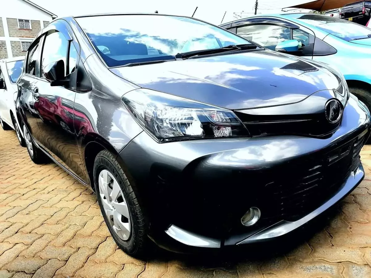 Toyota Vitz - 2016