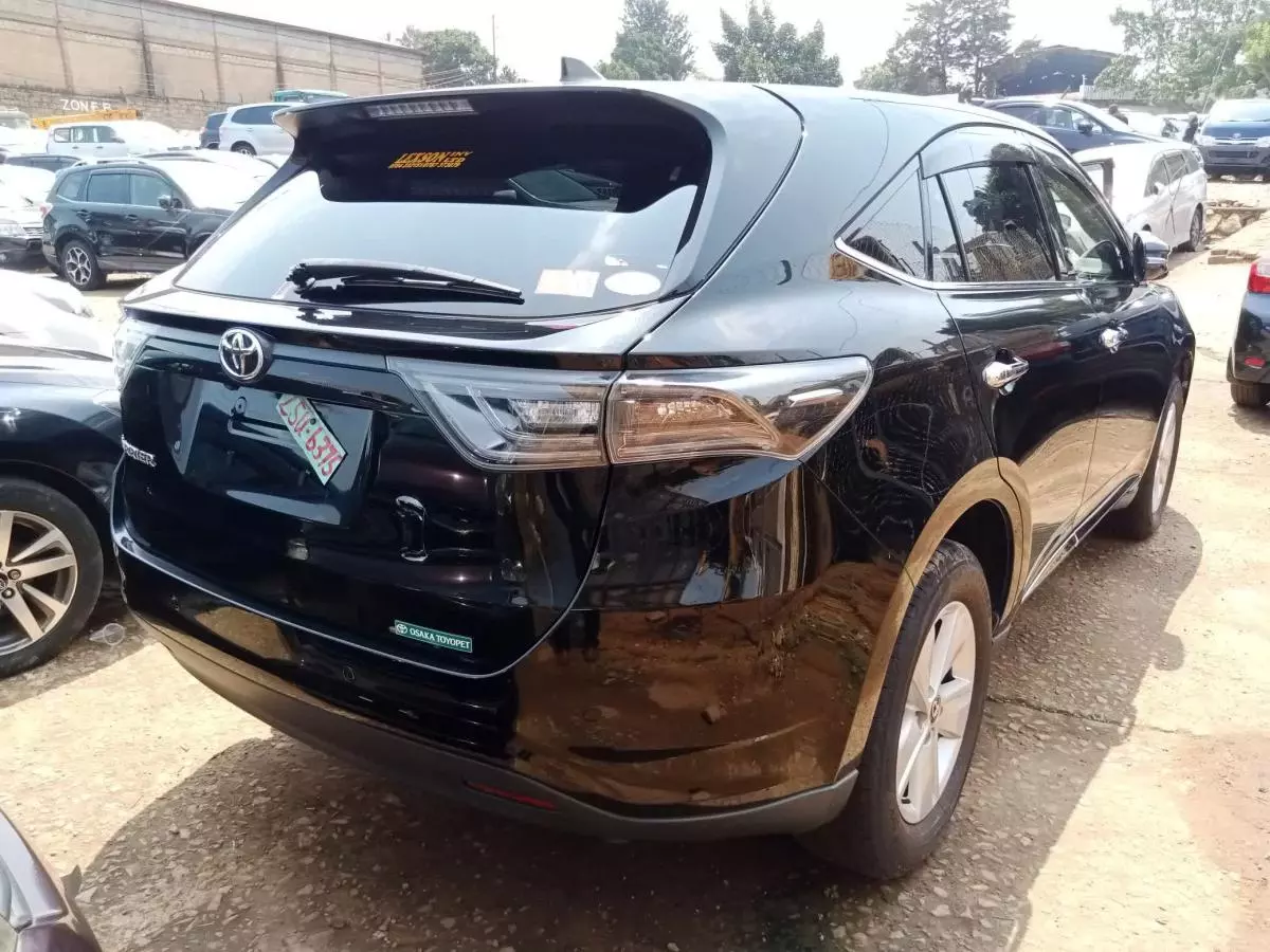 Toyota Harrier   - 2015