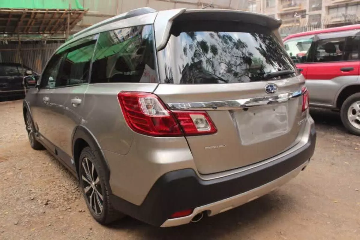 Subaru Exiga  - 2016