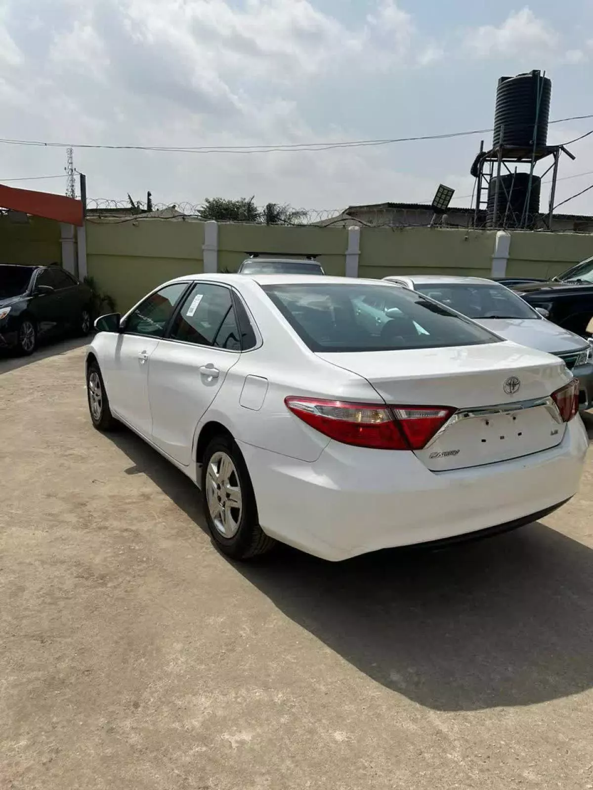 Toyota Camry   - 2015