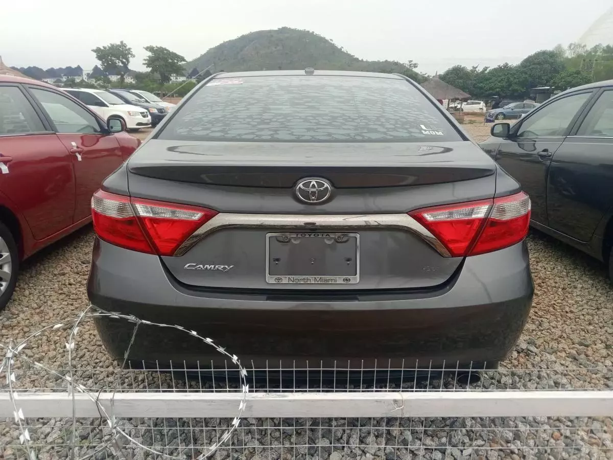 Toyota Camry   - 2015