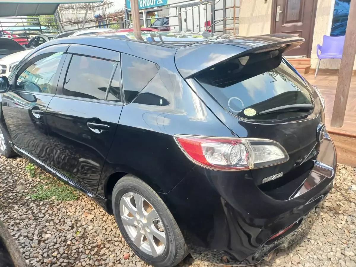 Mazda Axela  - 2014