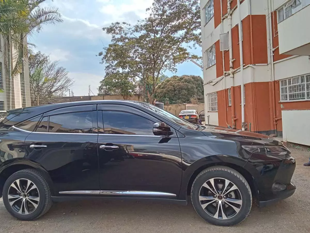 Toyota Harrier   - 2015