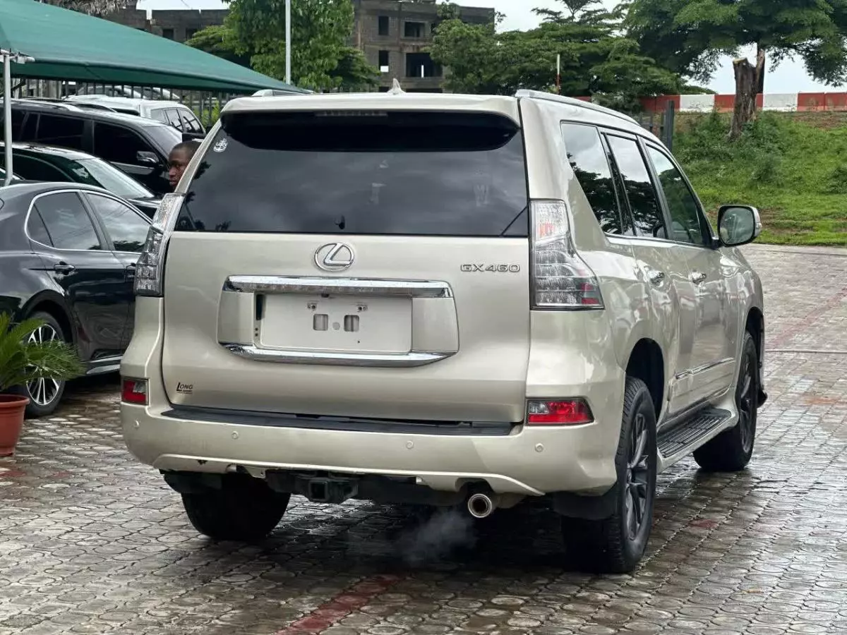 Lexus GX 460   - 2011