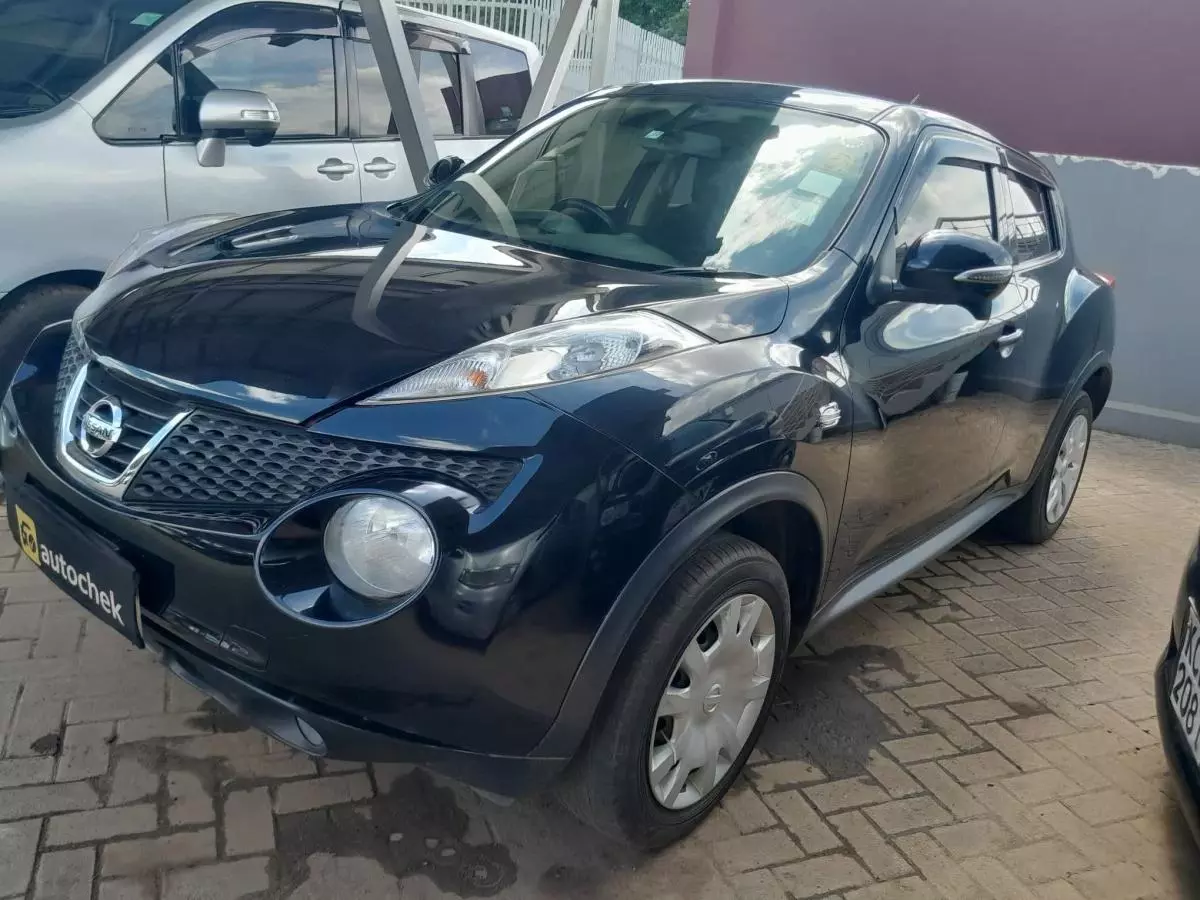 Nissan Juke   - 2013