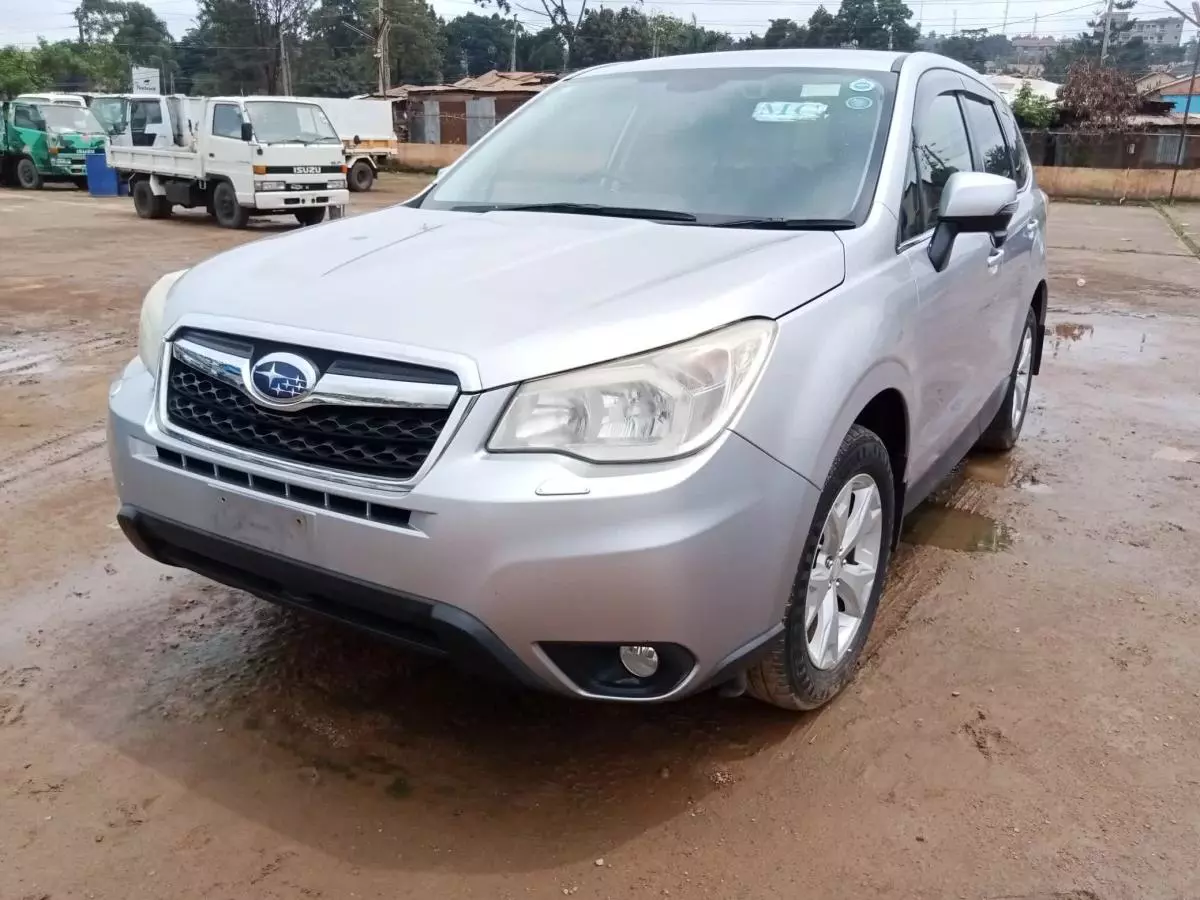 Subaru Forester   - 2015