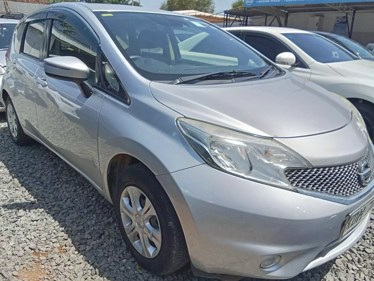 Nissan Note   - 2015