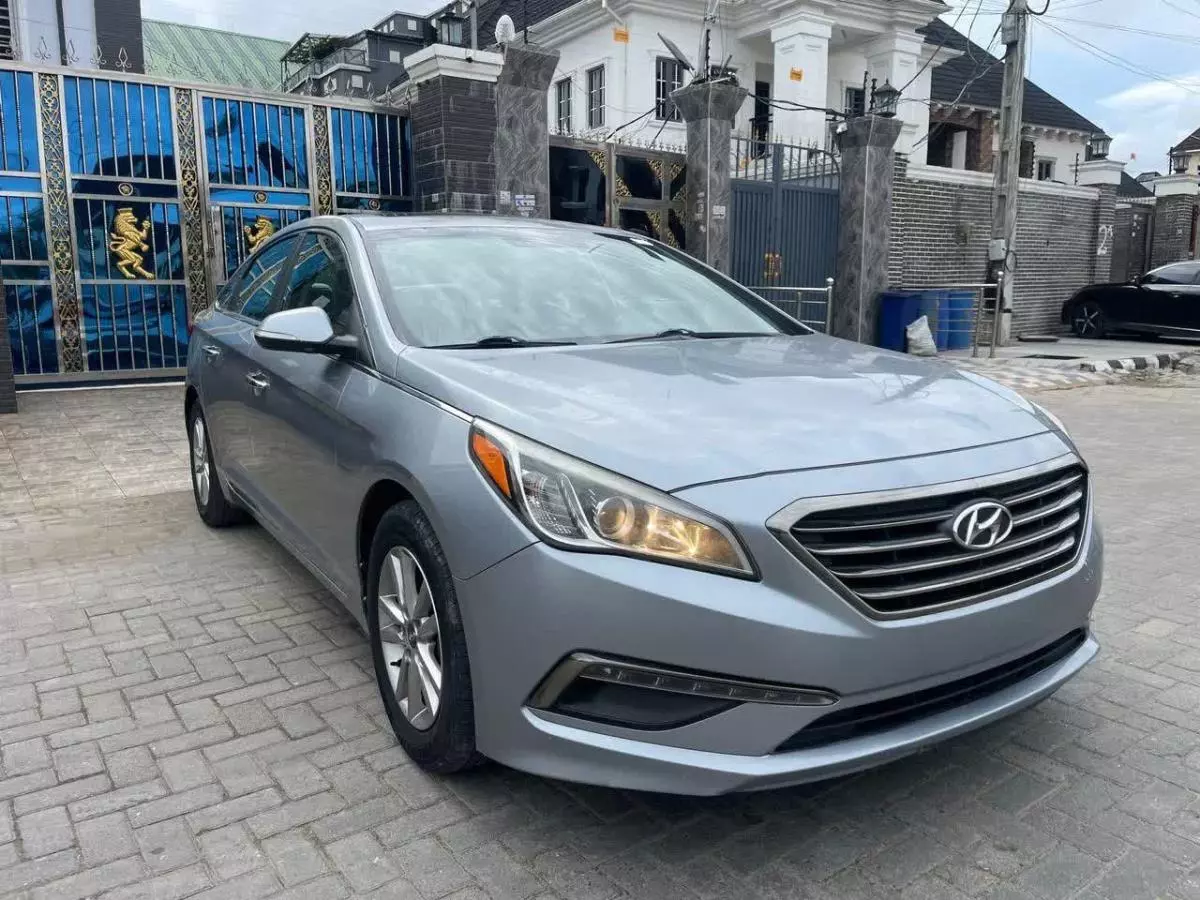 Hyundai SONATA 2,0L BVA GL   - 2016