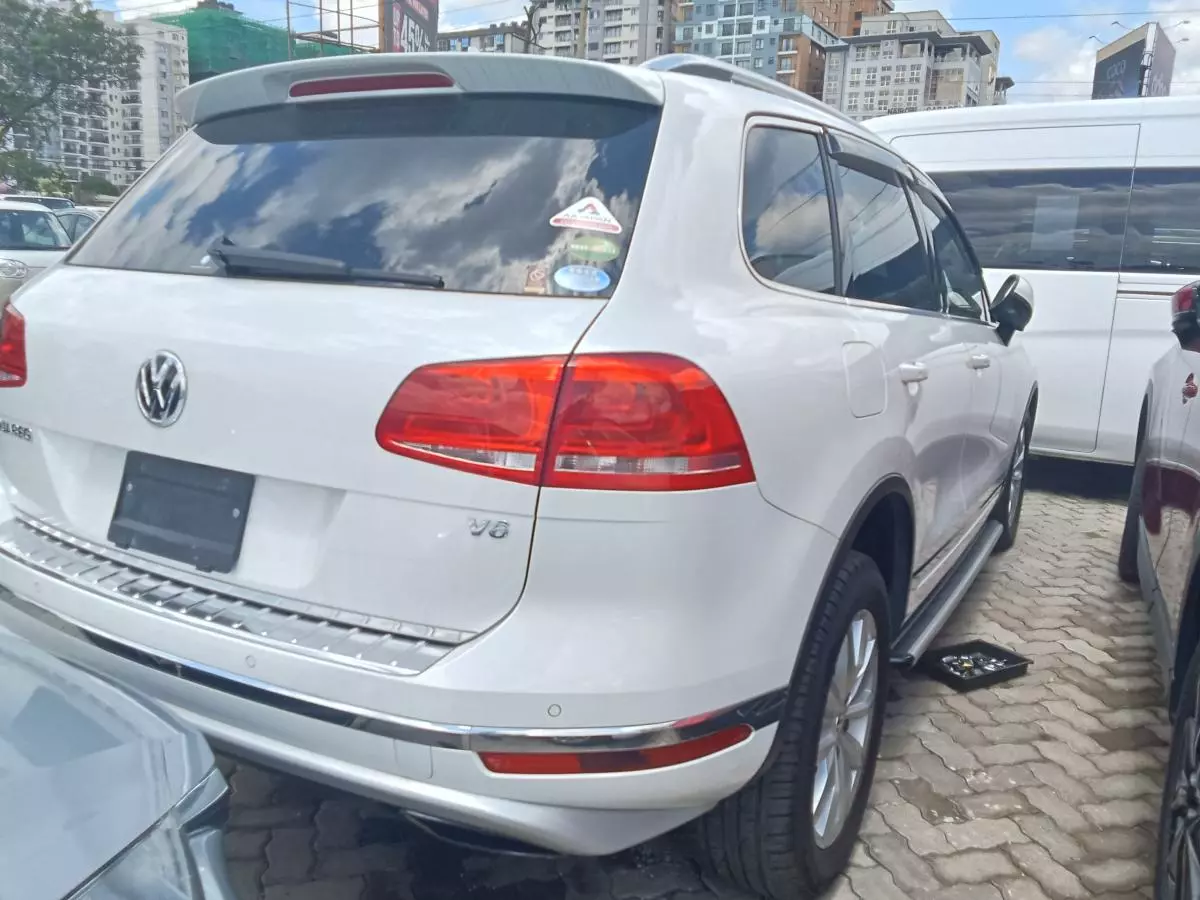 Volkswagen Touareg   - 2018