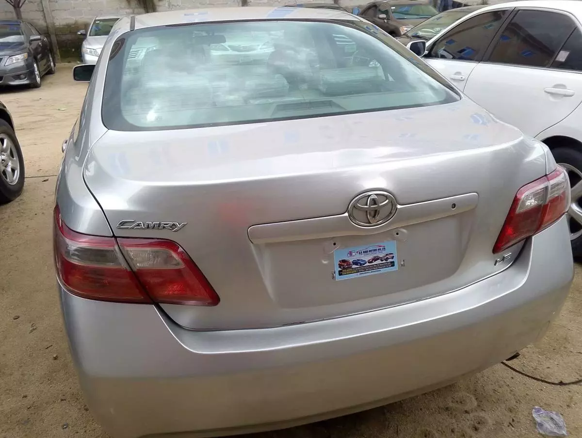 Toyota Camry   - 2007