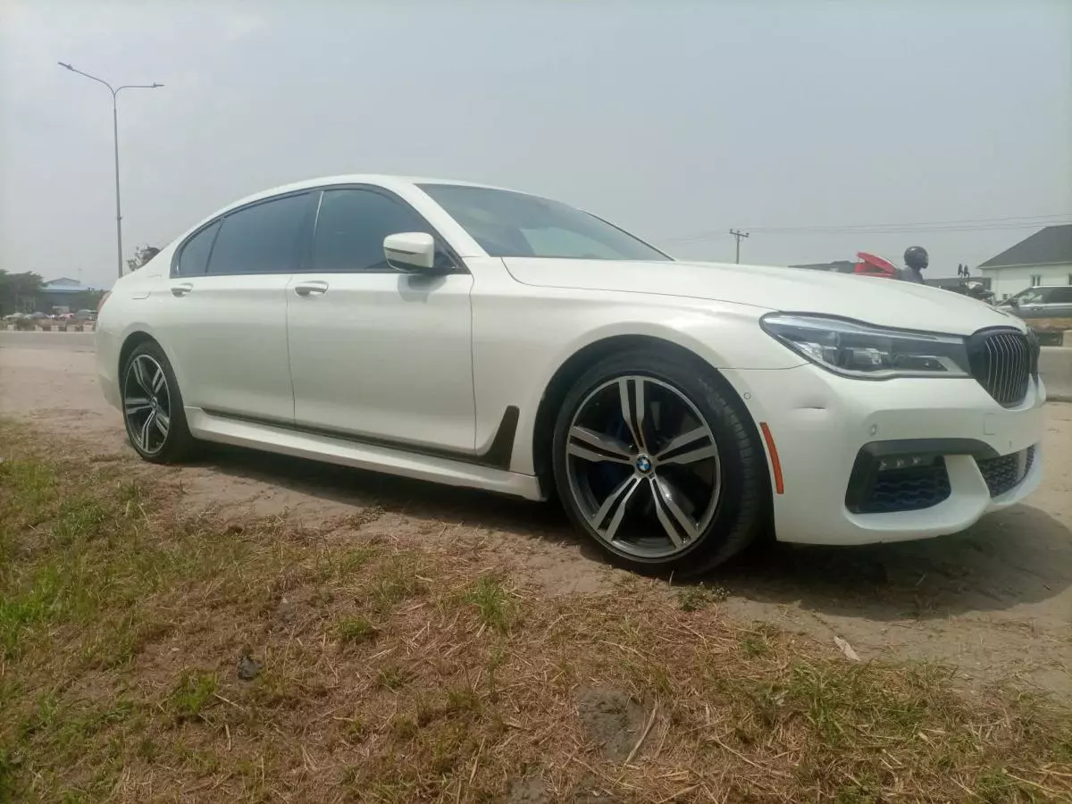 BMW 750 - 2018