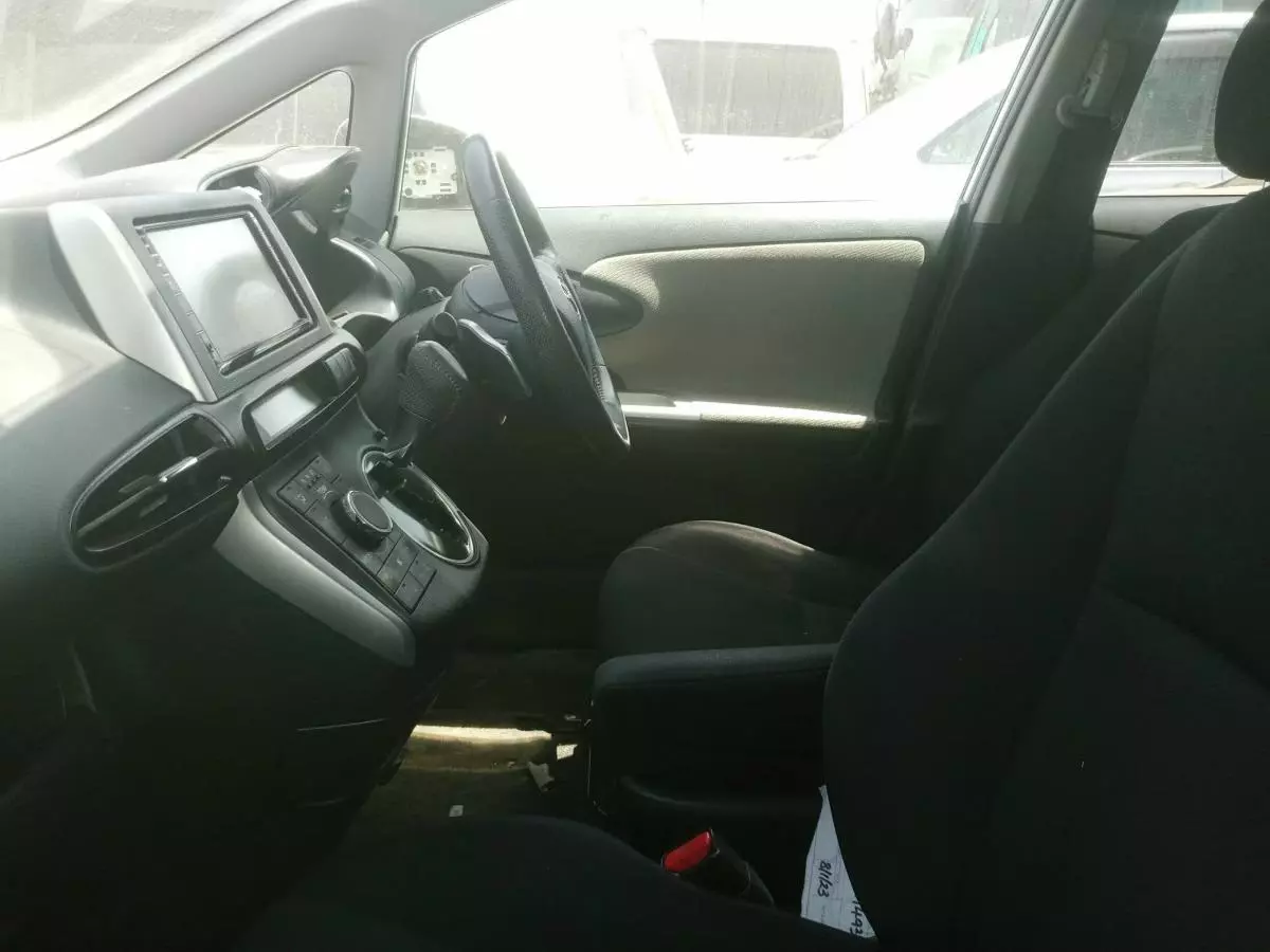 Toyota Wish - 2010