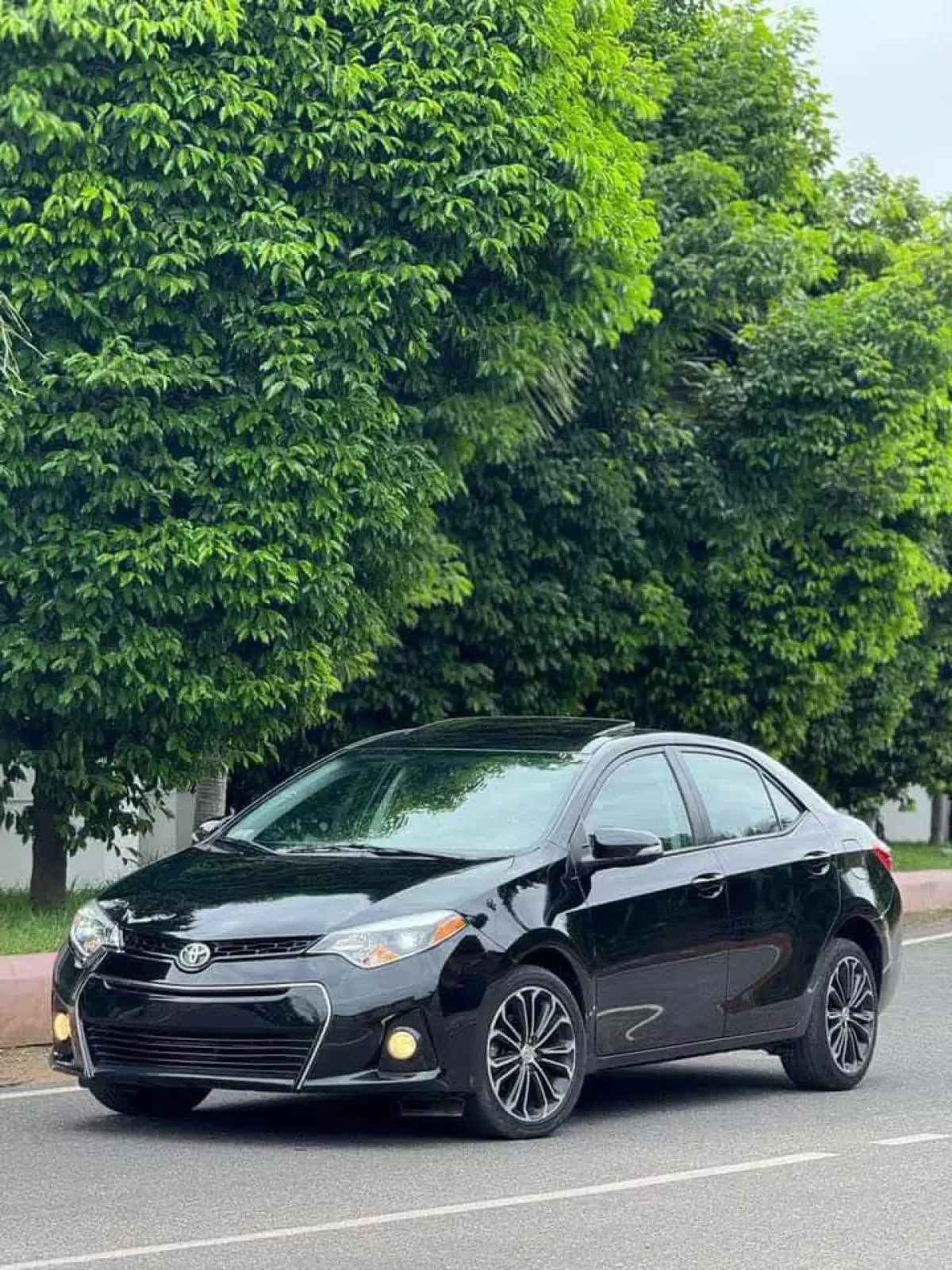 Toyota Corolla   - 2016