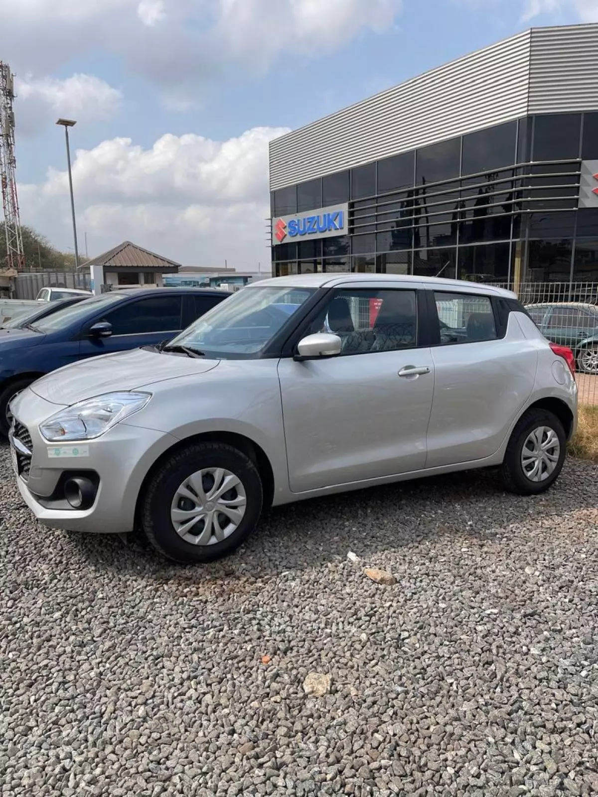 SUZUKI Swift   - 2024