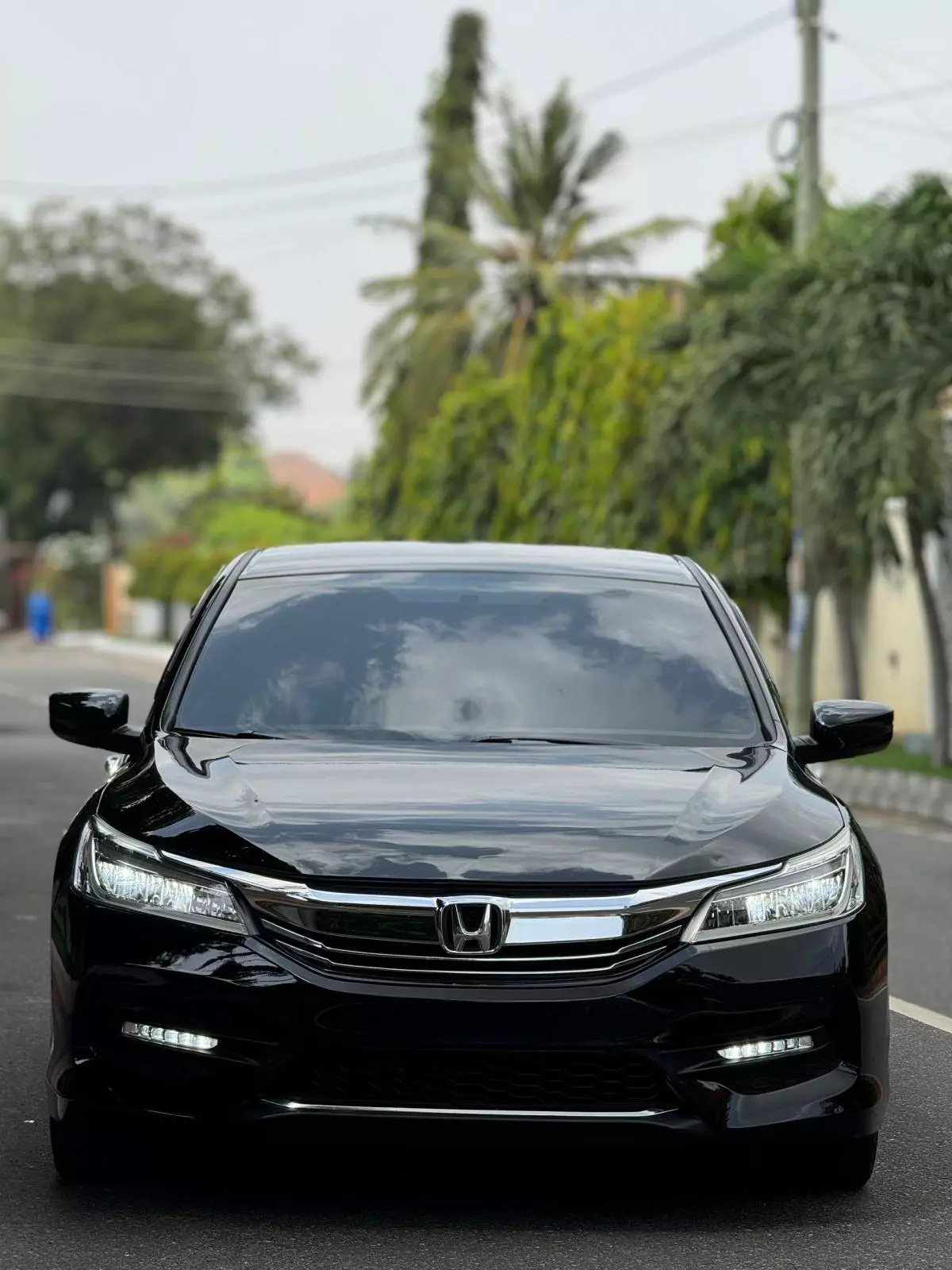 Honda Accord   - 2017