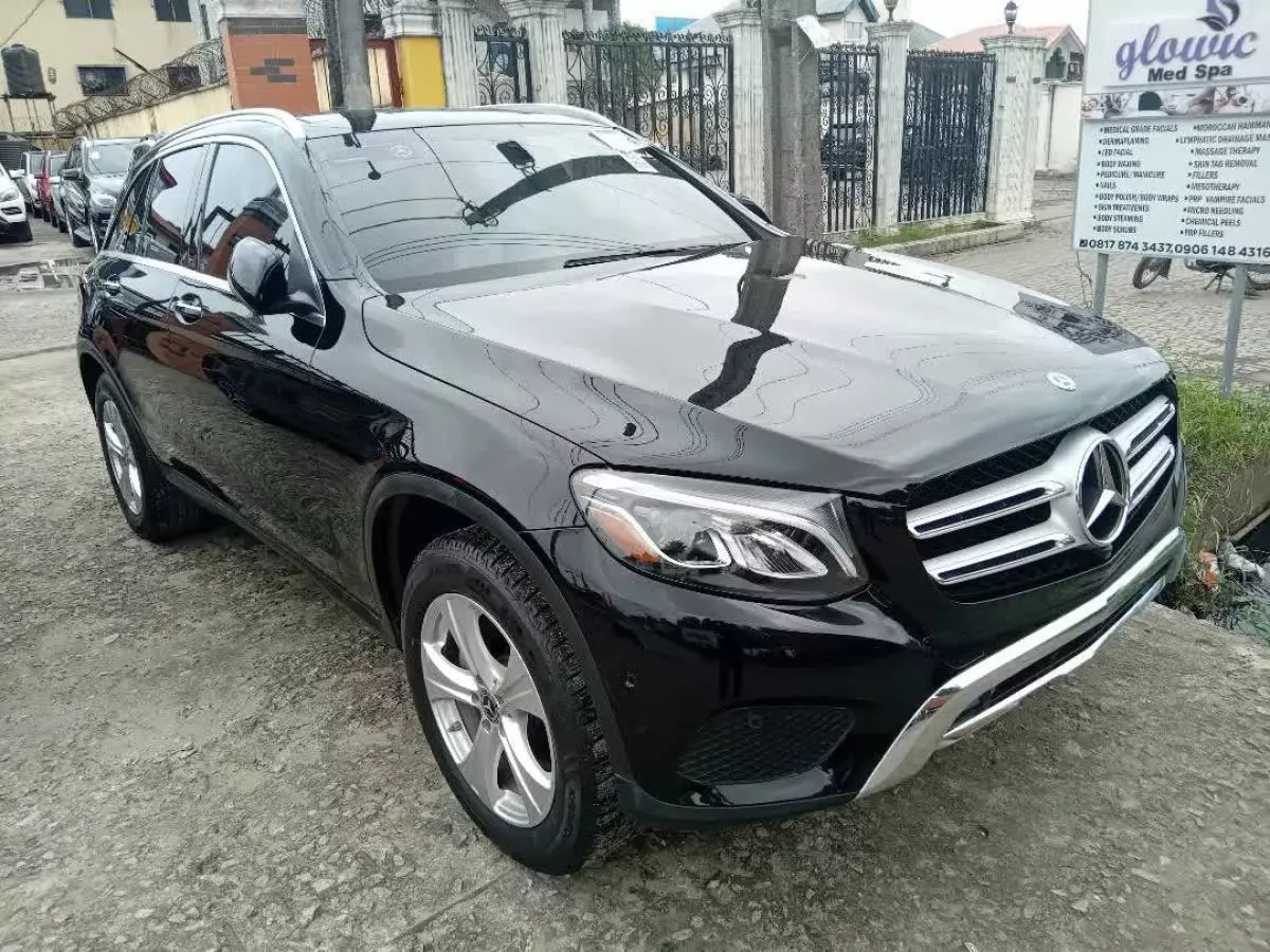 Mercedes-Benz GLC 300   - 2018