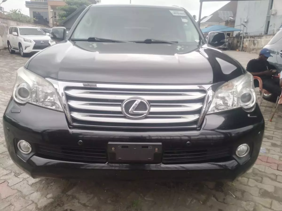 Lexus GX 460   - 2013