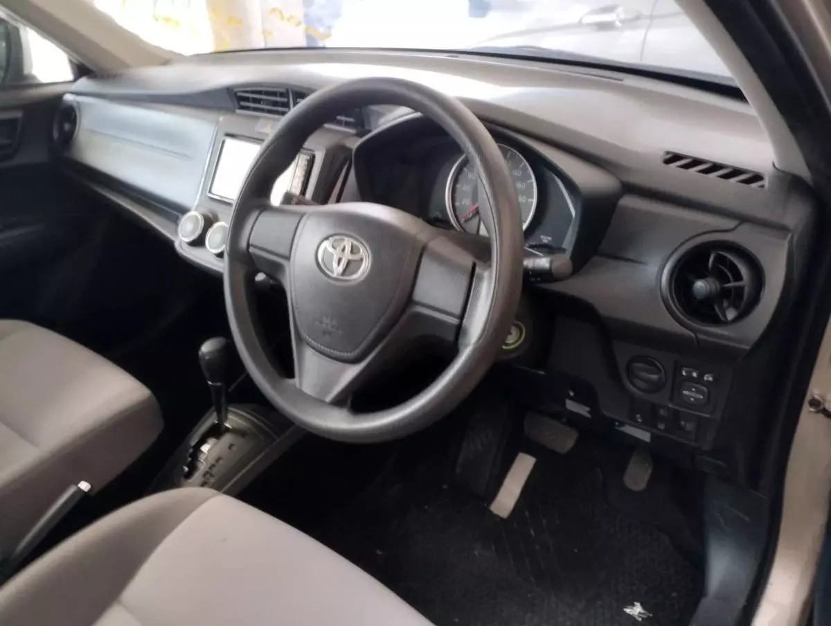 Toyota Axio  - 2017