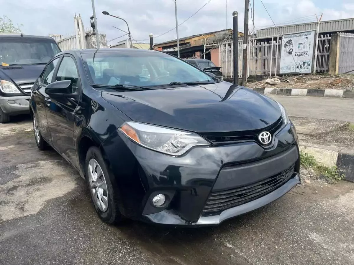 Toyota Corolla   - 2015