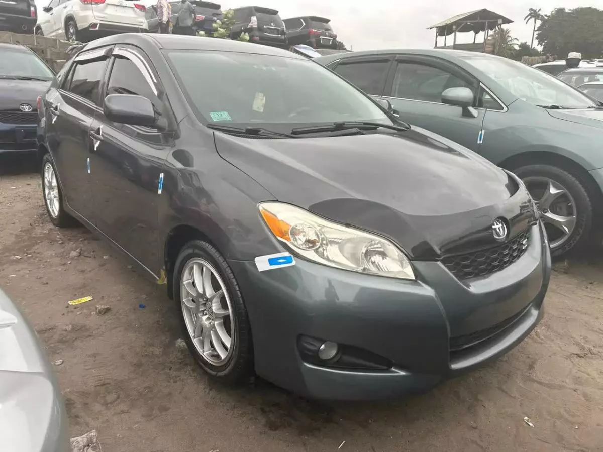 Toyota Matrix   - 2009