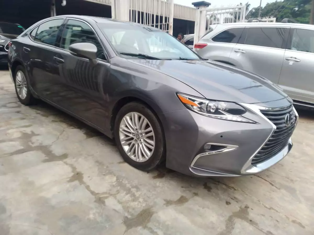 Lexus ES 350   - 2013