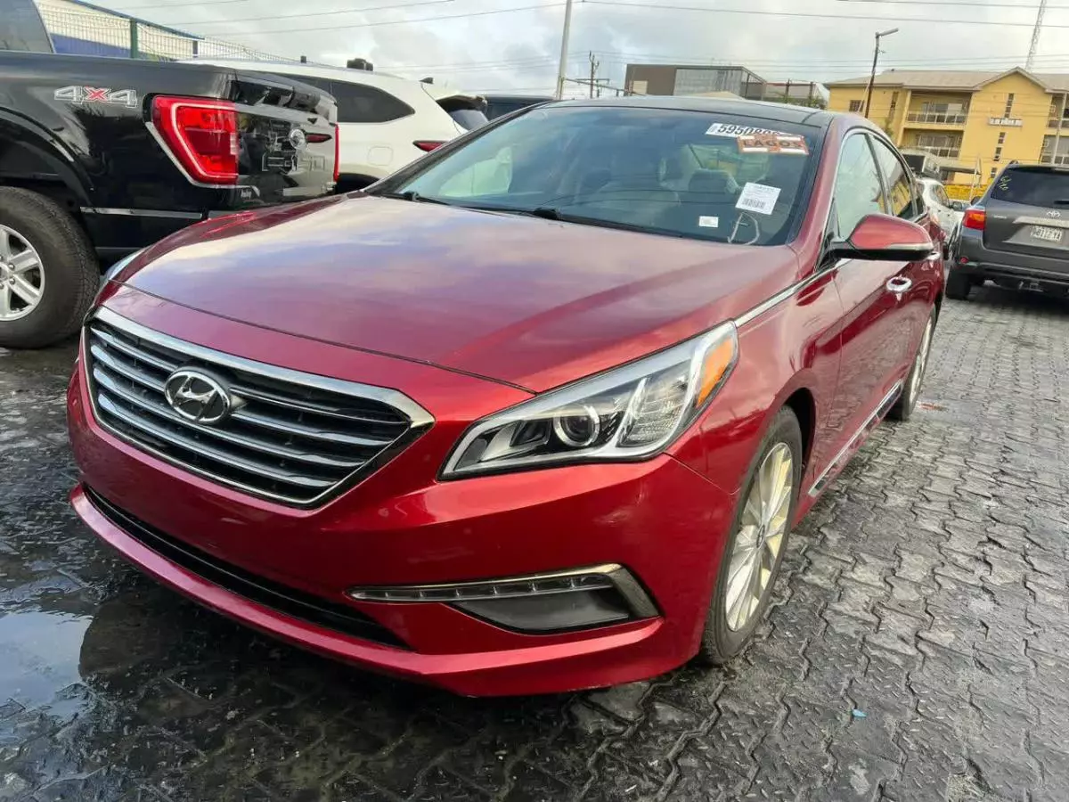 Hyundai Sonata   - 2015